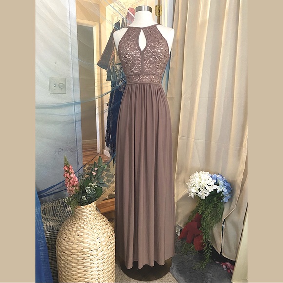 Morgan & Co. Dresses & Skirts - NWT Formal Gown